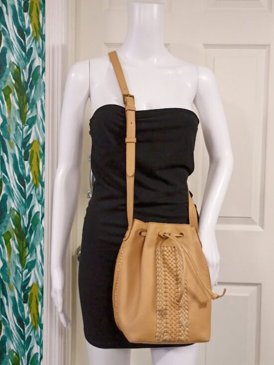 The Sak Handbags - The Sak Leather Crossbody Drawstring Bucket Bag Tan Adjustable Strap